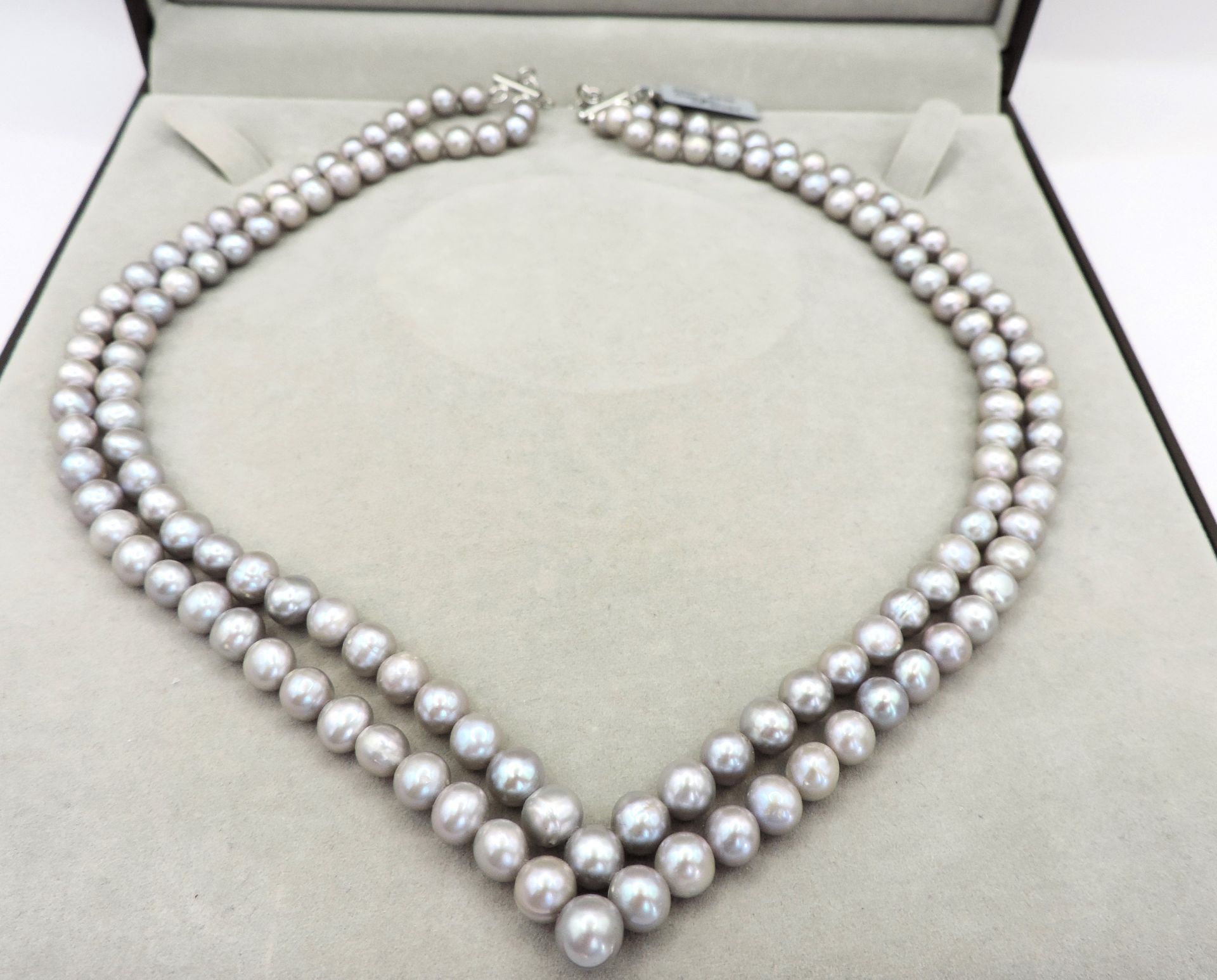 Cultured Pearl Necklace Silver Clasp New with Gift Box RRP £235 - Image 5 of 5