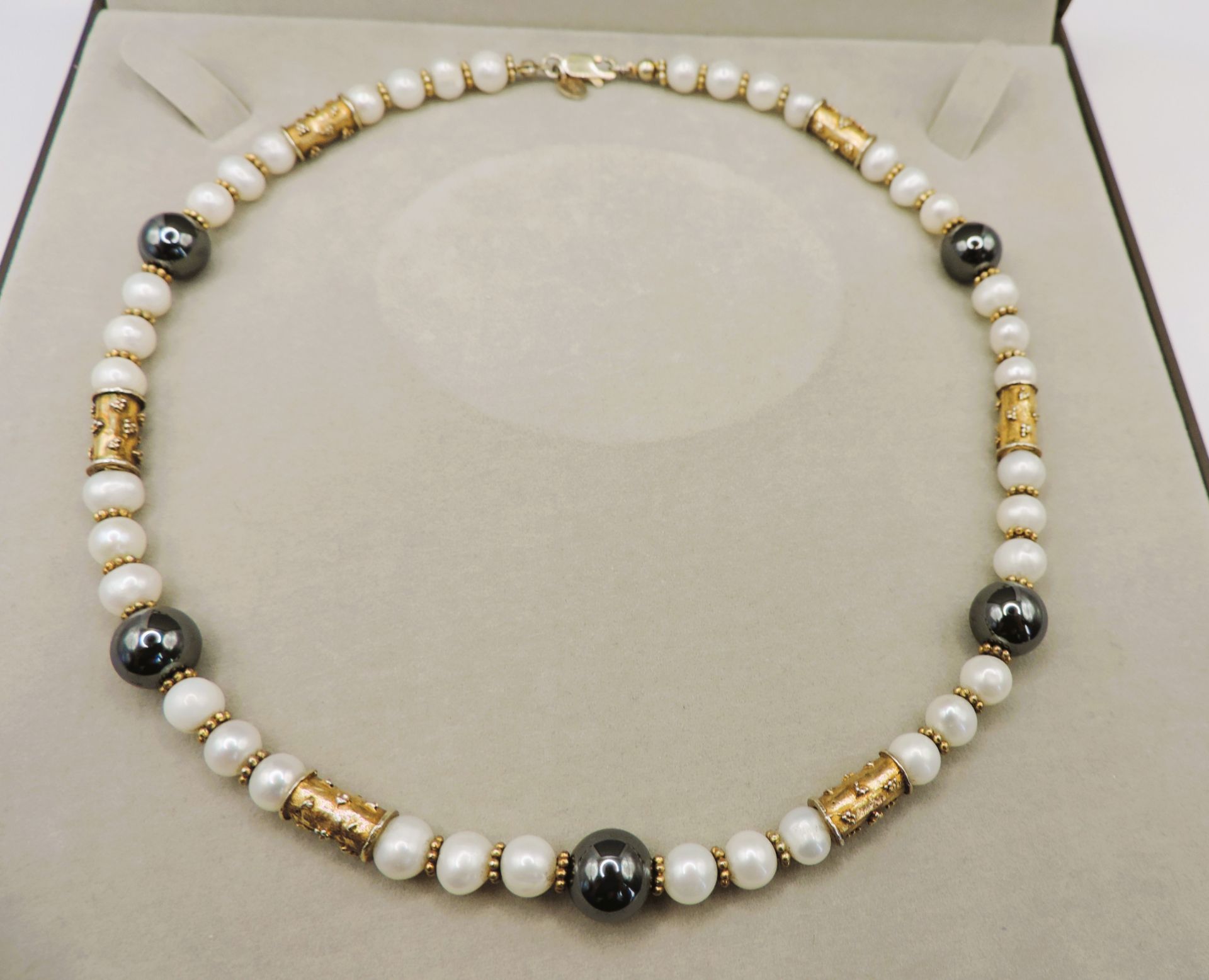 Gold on Silver Cultured Pearl & Bead Necklace with Gift Box - Image 3 of 7