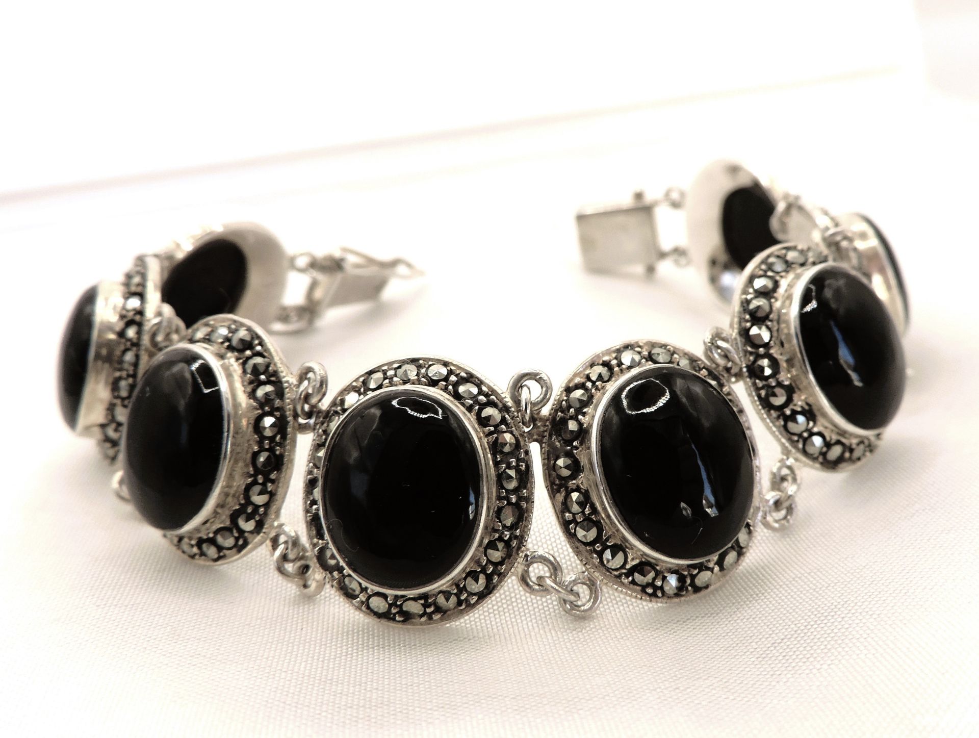 Vintage Sterling Silver Black Onyx & Marcasite Bracelet with Gift Box - Image 5 of 5