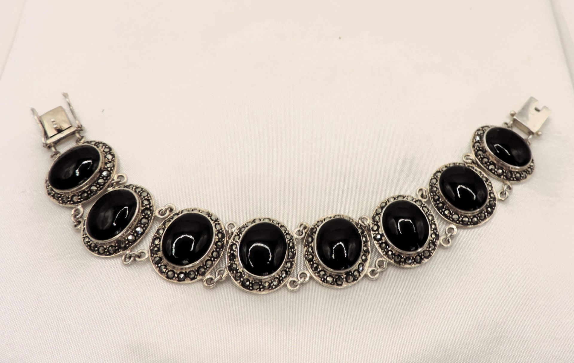 Vintage Sterling Silver Black Onyx & Marcasite Bracelet with Gift Box - Image 2 of 5