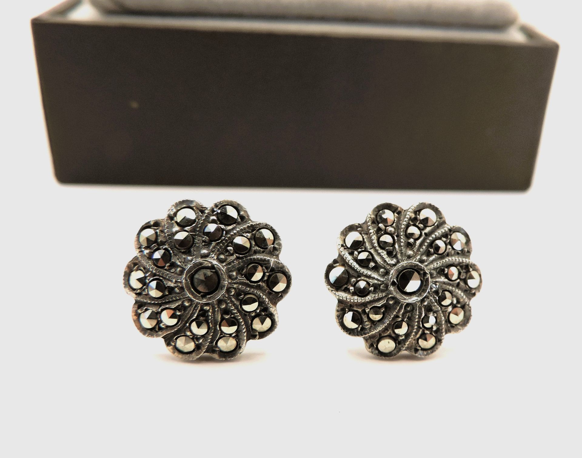 vintage Sterling Silver Marcasite Flower Head Stud Earrings - Image 2 of 4