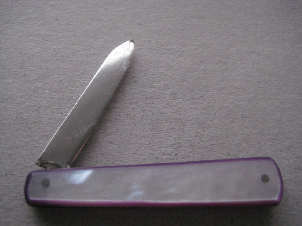 Rare George V Mother of Pearl Hafted Silver Bladed Folding Fruit Knife - Image 2 of 7