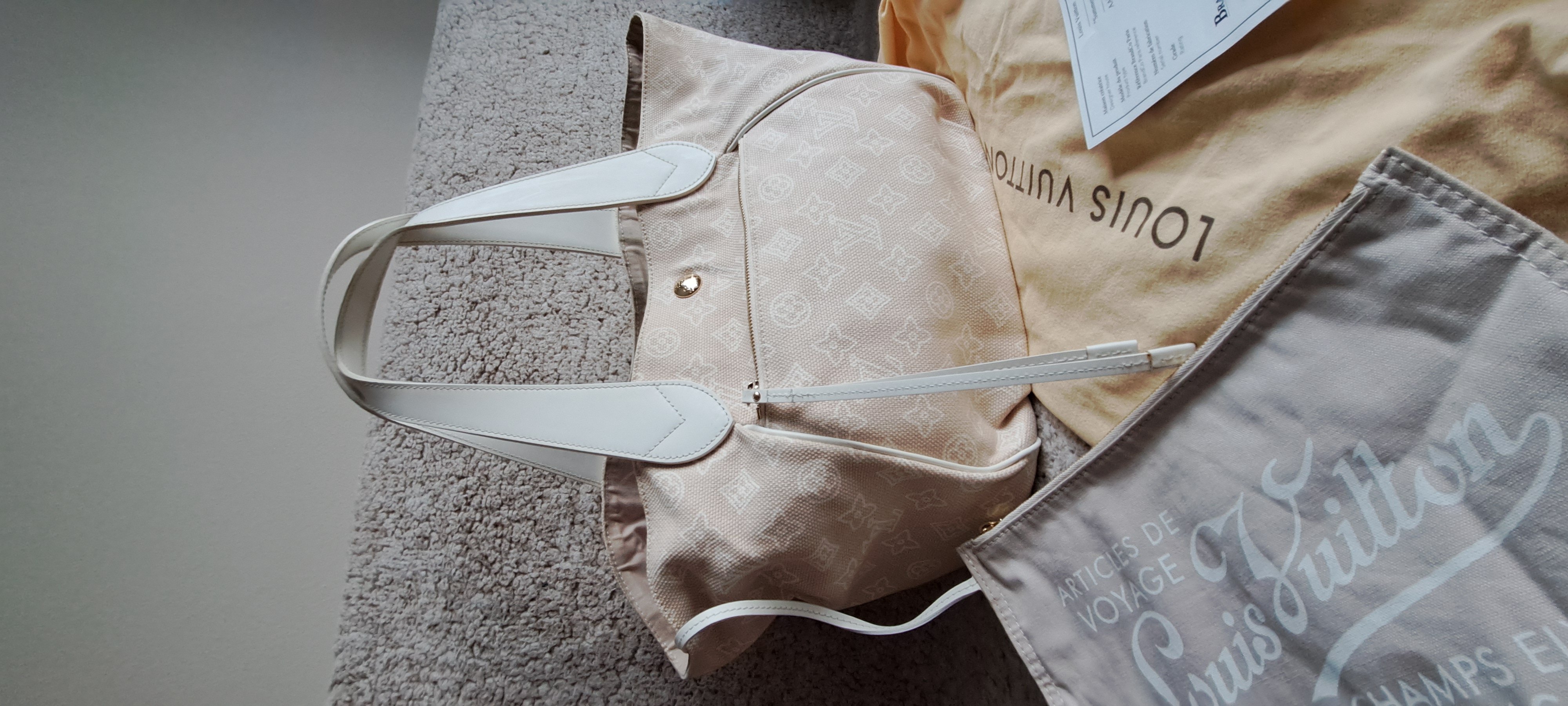 Louis Vuitton, Ltd. Ed. "Summer 2009" Cabas Ipanema White/Beige Monogram Shoulder Bag - Image 7 of 22