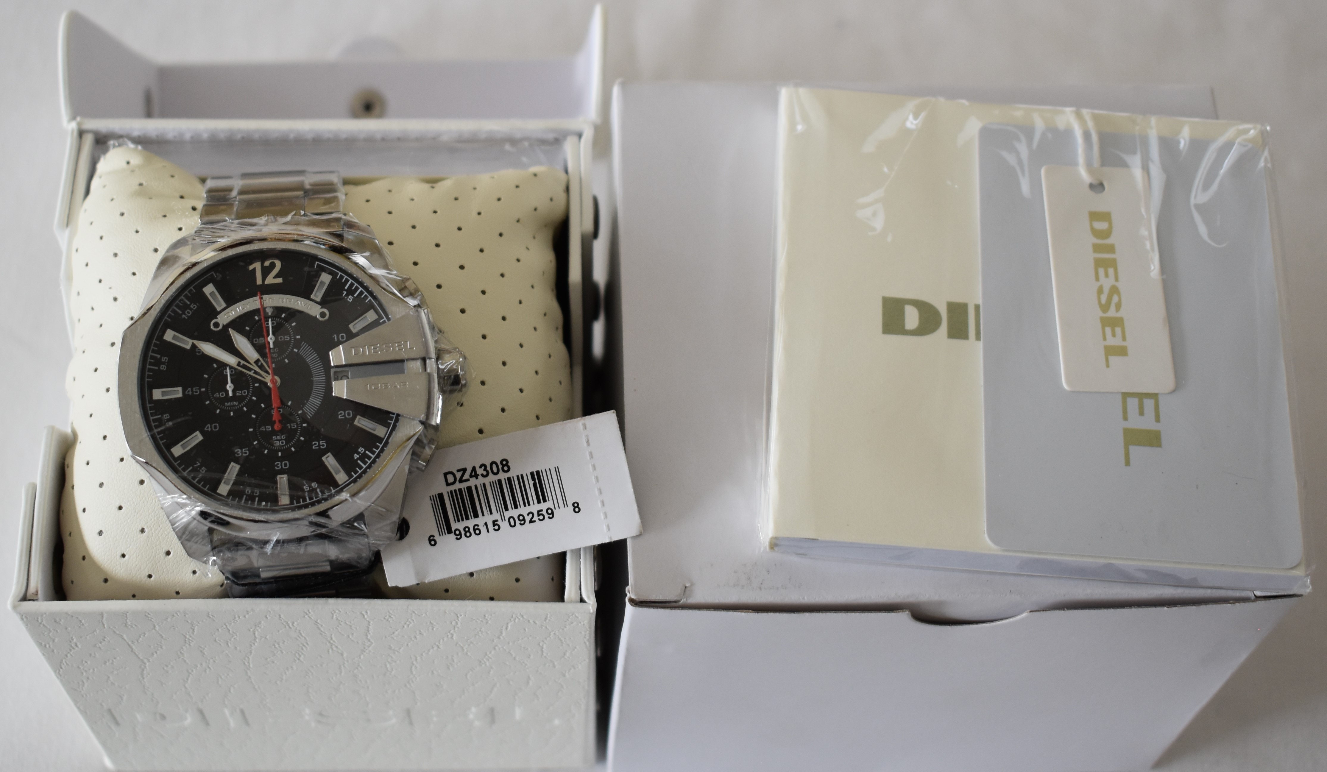 Diesel Men's Watch DZ4308 - Image 2 of 2