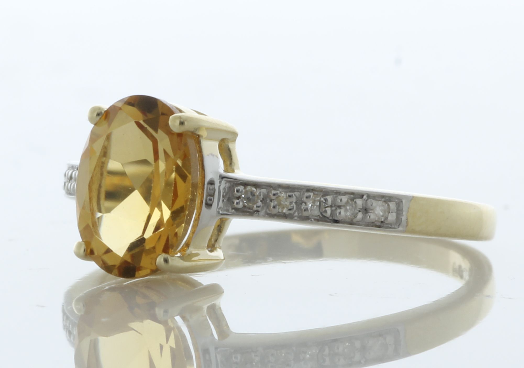 9ct Yellow Gold Diamond and Citrine Ring (C1.09) 0.04 Carats - Image 2 of 4