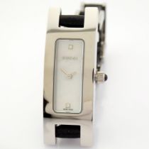 Gucci / 3900L / Mother of Pearl & Diamond Dial - (Unworn) Leather / Lady's