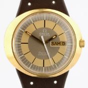 Omega / Dynamic - Day/Date - Gentlemen's Steel Wristwatch