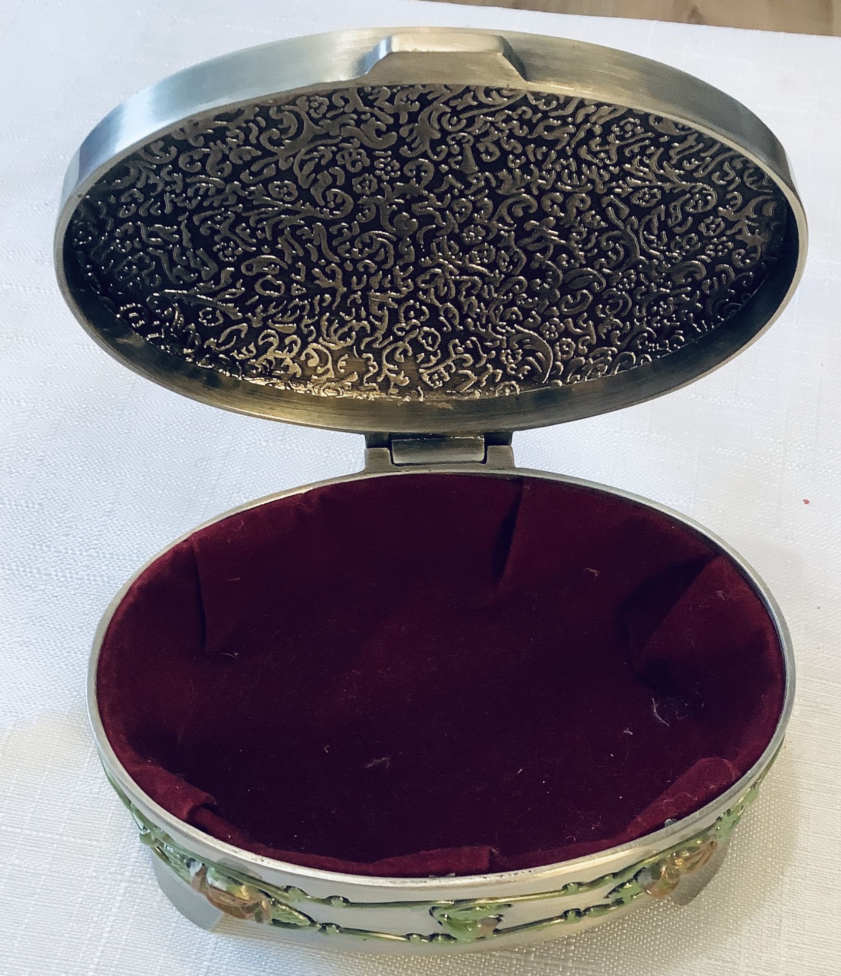 Vintage Oval Silver Plated and Enamel Floral Trinket/ Jewellery Box L10.5cm H5cm - Bild 5 aus 6