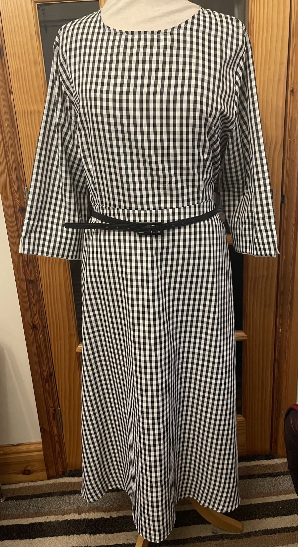 Modern Fit and Flare ( 4XL) Black and White Check Dress - Bild 2 aus 2