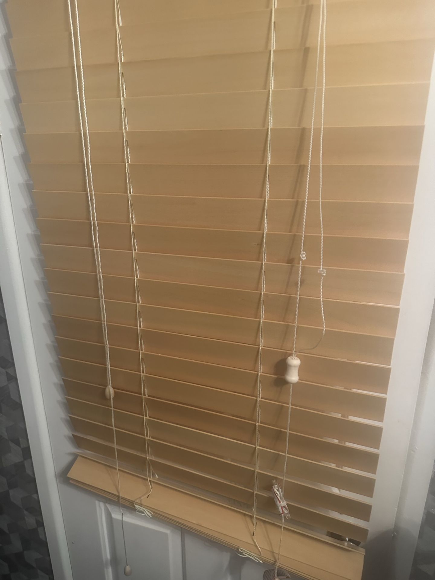 Venetian Blinds W40 x Drop 140cm 50mm slats Natural Colour