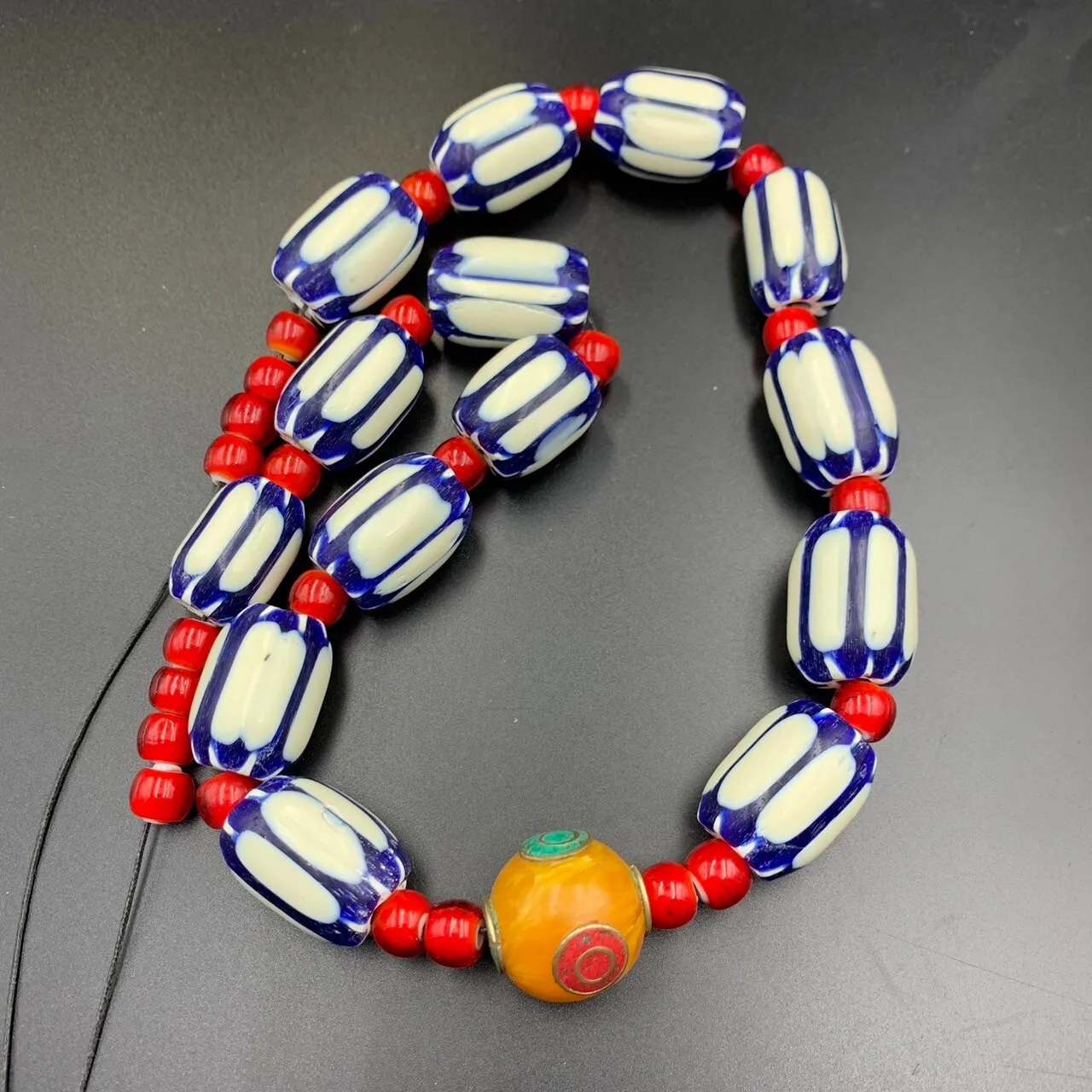 Venetian Vintage Chevron Trade African Glass Beads, White Heart Beads Strand, LPBR-015 - Image 3 of 5