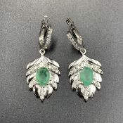 Wonderful Leaf Shape Natural Green Emerald Gemstone with 925 Best Quality Silver Earrings, Trp-33
