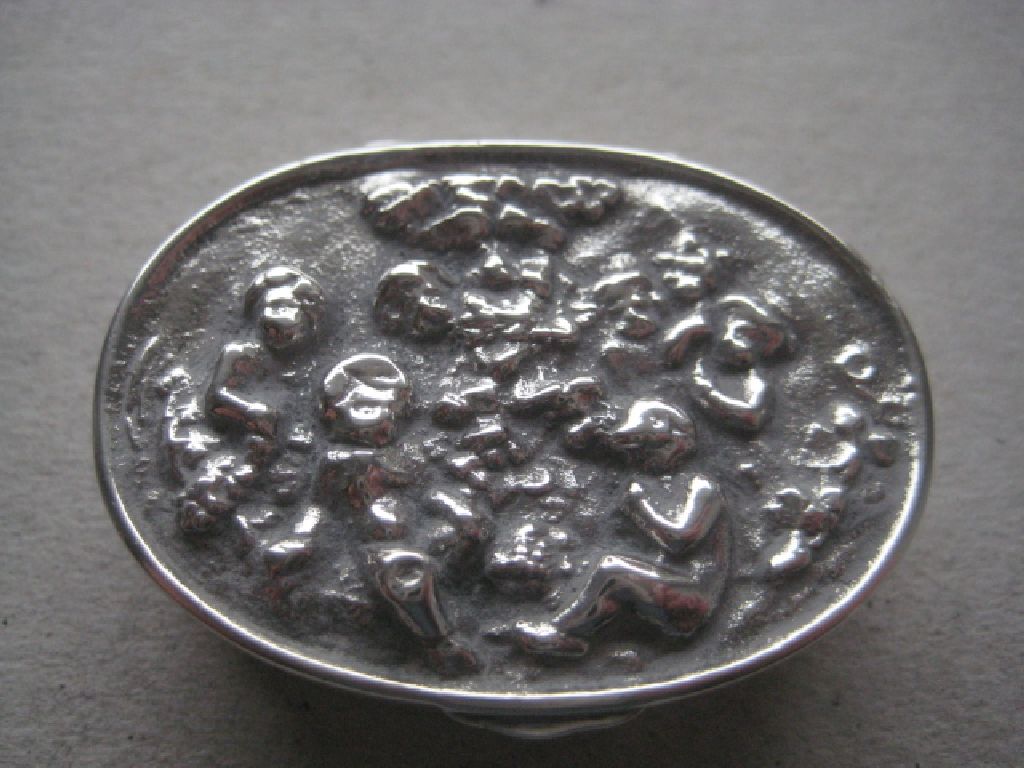 Vintage Continental Silver Pill Box - Image 8 of 8