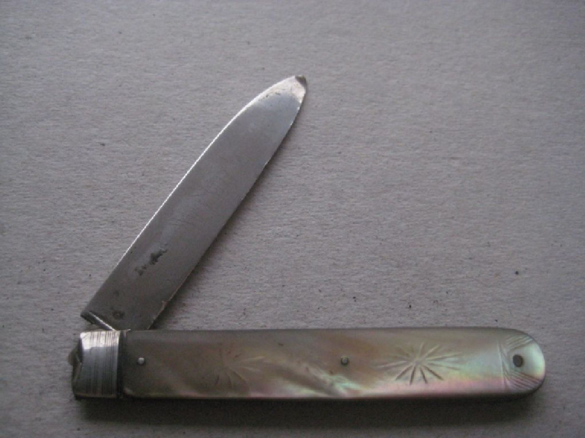 George IV Mother of Pearl Hafted Silver Bladed Folding Fruit Knife - Image 2 of 9