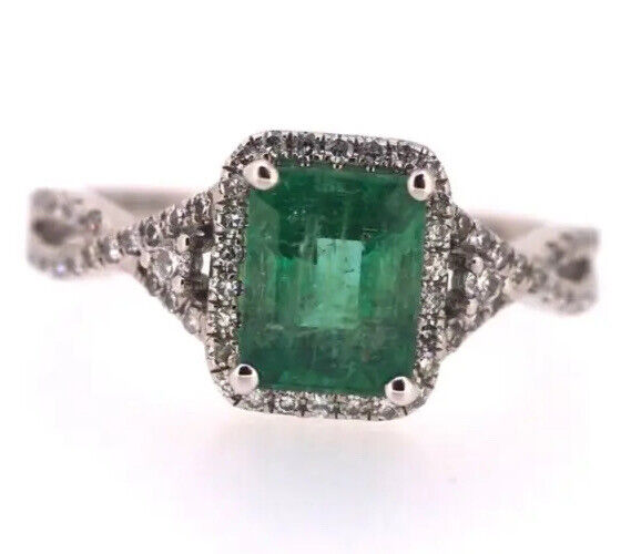 Certified 2.30 Total Carat Weight Natural Emerald and Diamonds 18K White Gold Ring - Image 7 of 7