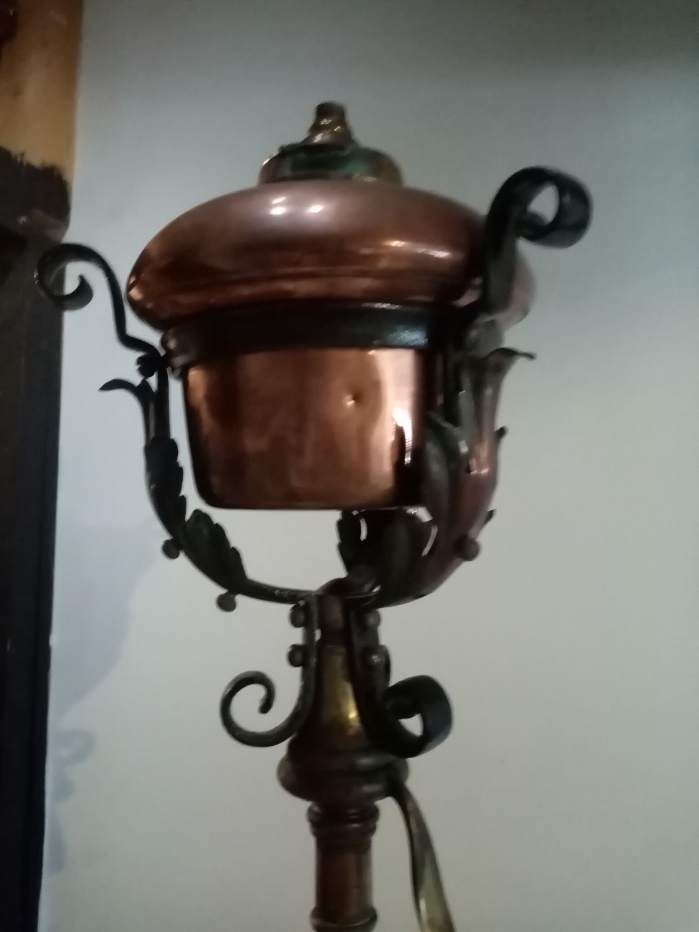 Antique Arts and Crafts W.A.S Benson Telescopic Iron/Brass/Copper Floor Lamp - Image 3 of 4