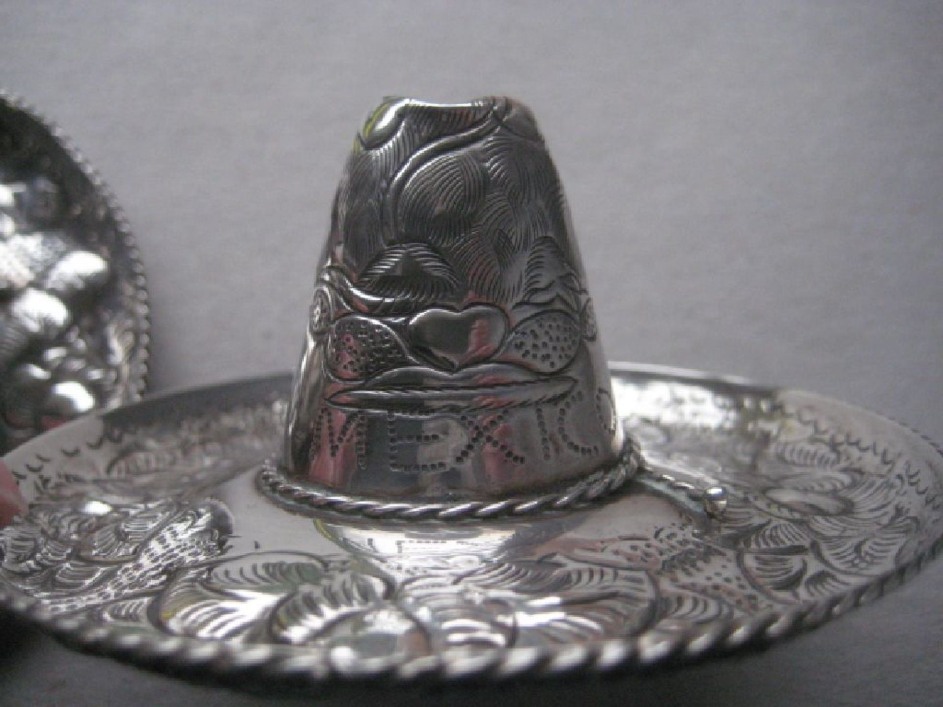 A Pair of Sterling Silver Mexican Sombrero Hats - Image 3 of 14