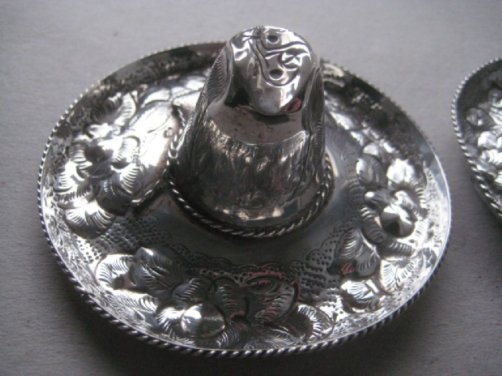 A Pair of Sterling Silver Mexican Sombrero Hats - Image 14 of 14
