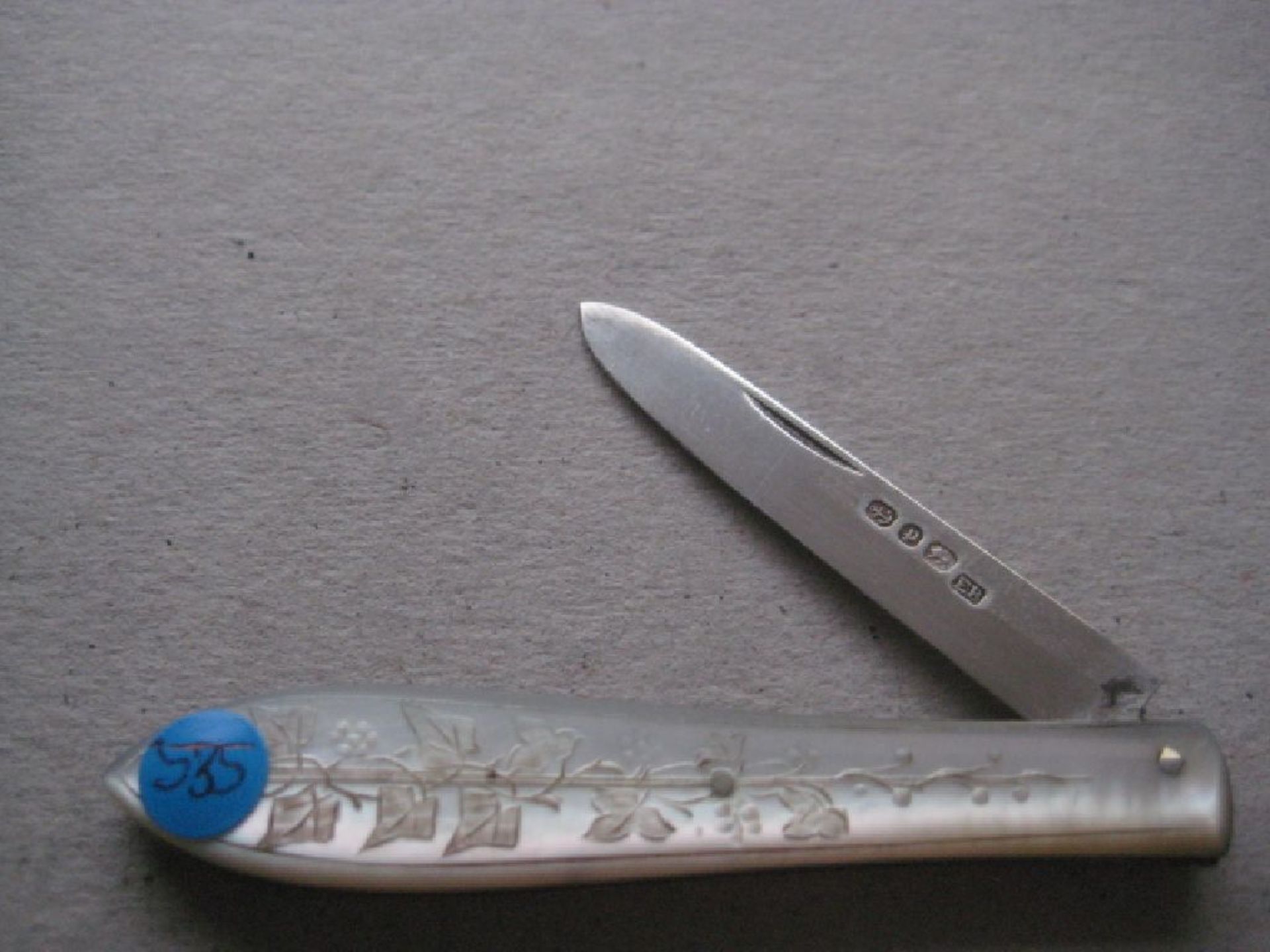 Victorian Mother of Pearl Hafted Silver Bladed Folding Fruit Knife