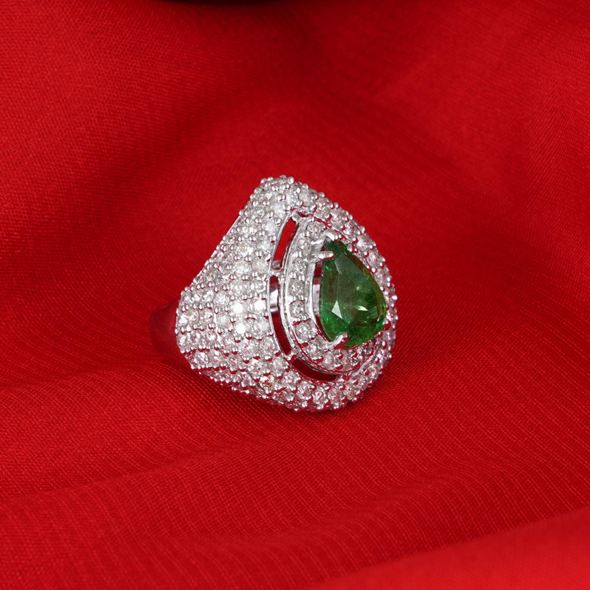 Diamond Ring & White Gold Designer Tsavorite - GRS Certified - Image 12 of 12