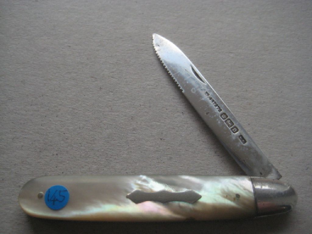 Rare Edwardian Mother of Pearl Hafted Silver Bladed Folding Fruit Knife