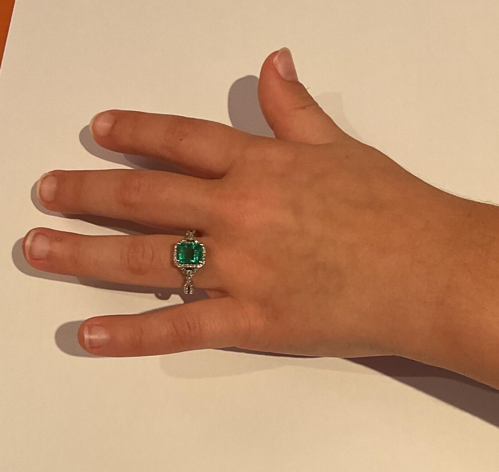 Certified 2.30 Total Carat Weight Natural Emerald and Diamonds 18K White Gold Ring - Image 2 of 7