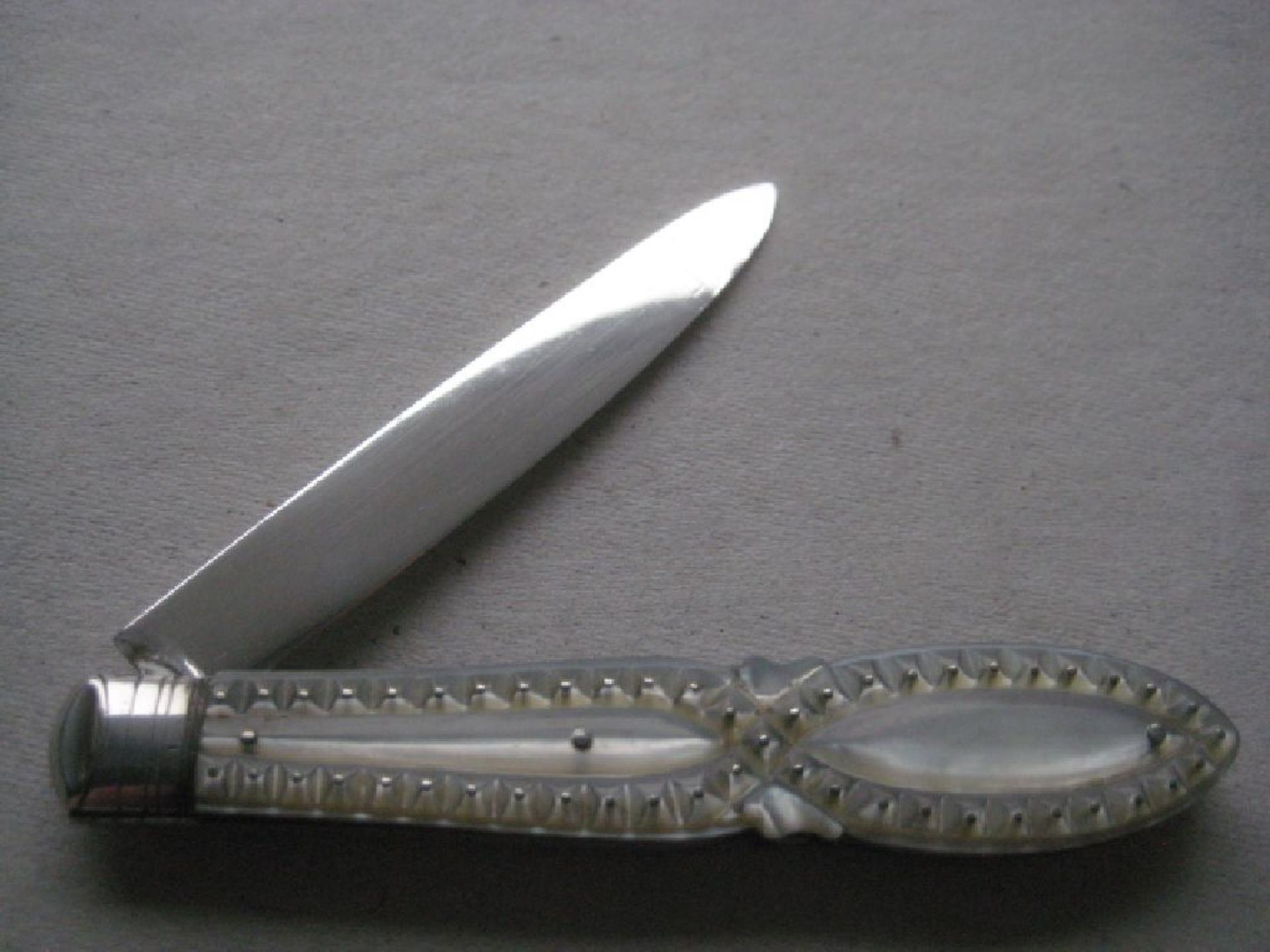 Victorian Carved Mother of Pearl Silver Fruit Knife - Image 2 of 9