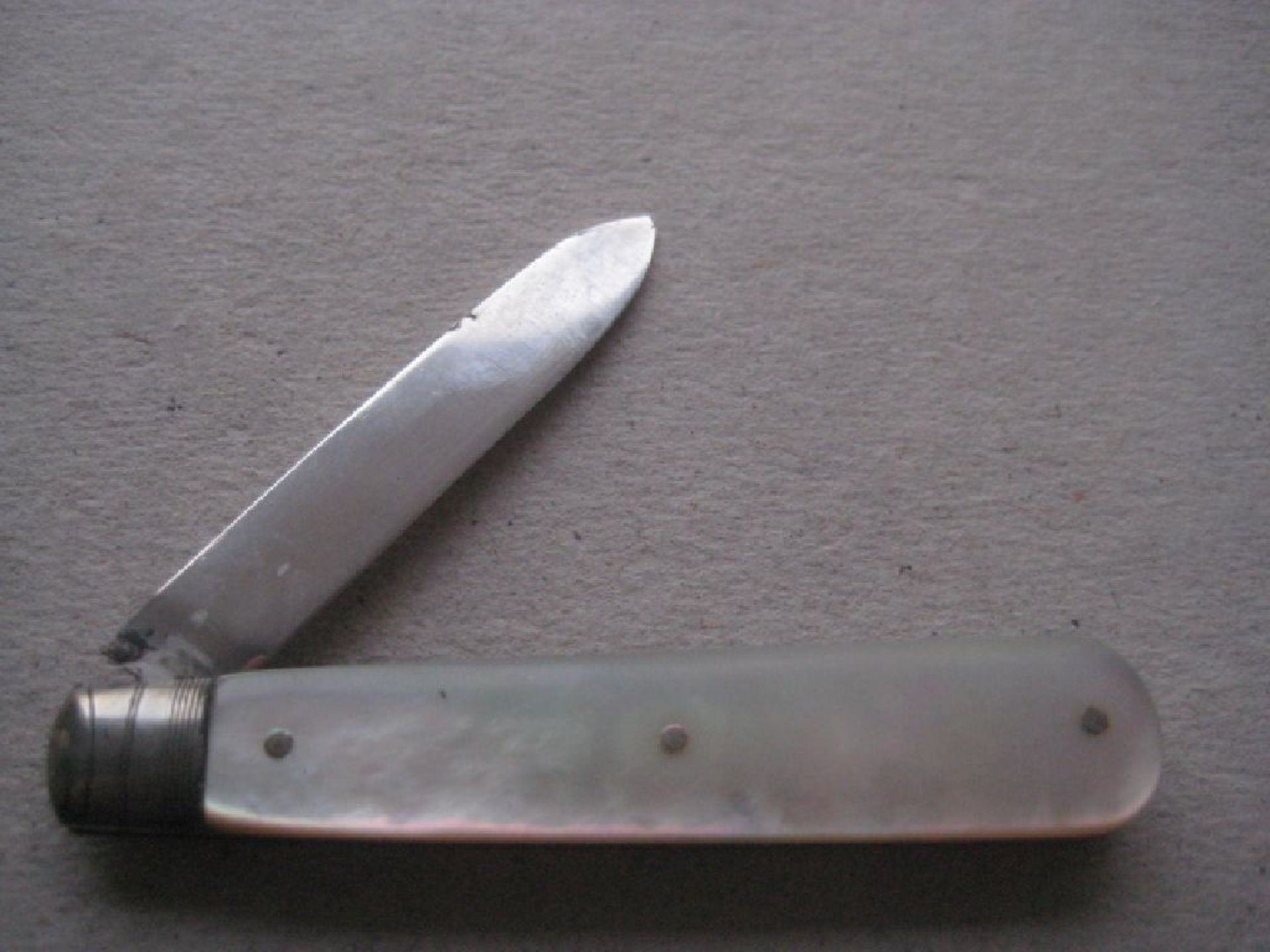 Edwardian Mother of Pearl Hafted Silver Bladed Folding Fruit Knife - Image 2 of 6