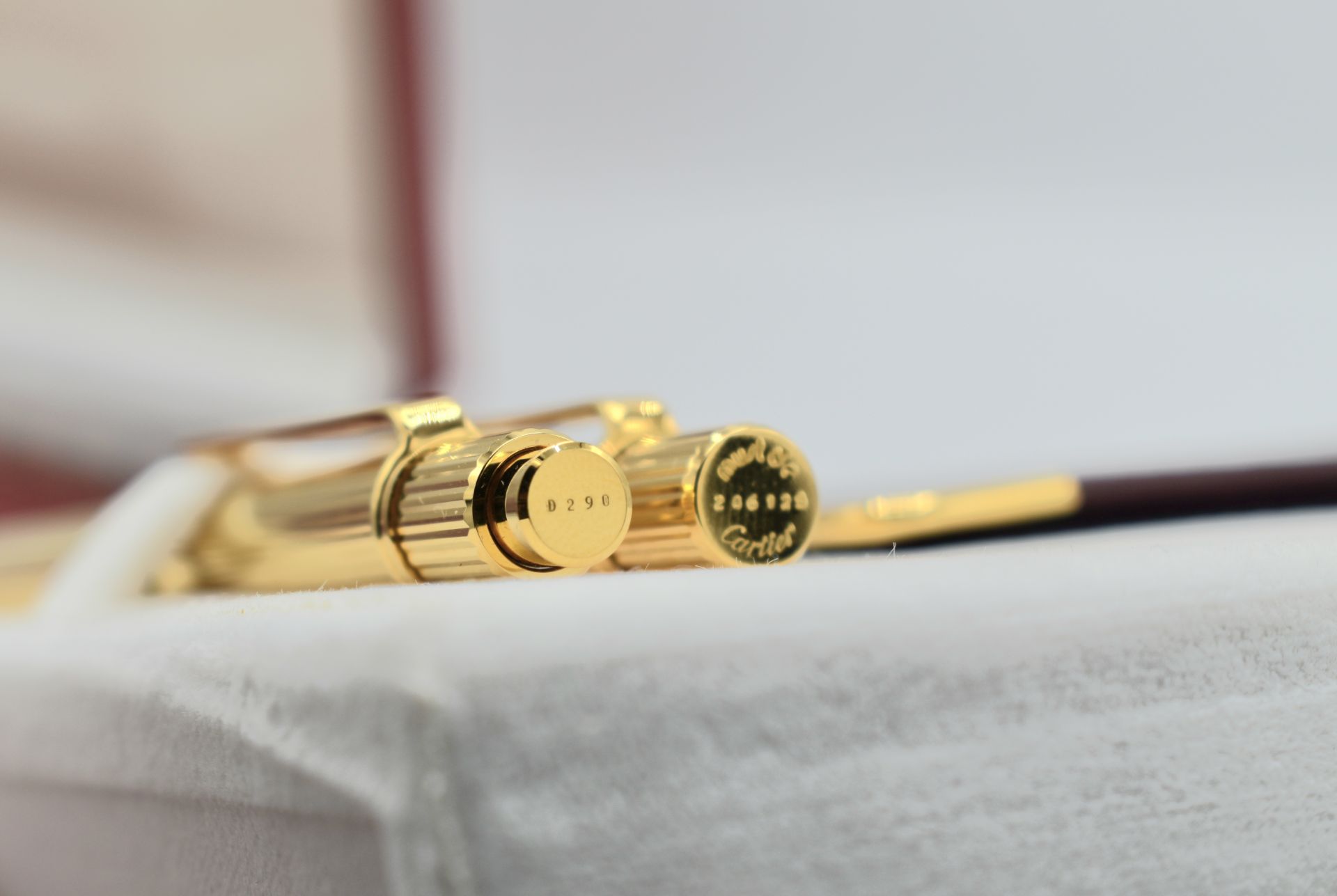 Brand New - Cartier - Rare - Cartier Must II Gold Plated Ballpoint, Lead Pencil and Leather Walle... - Image 9 of 11