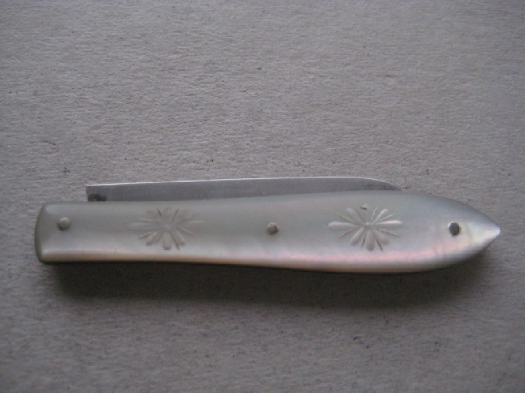 Victorian Mother of Pearl Hafted Silver Bladed Folding Fruit Knife - Image 9 of 9