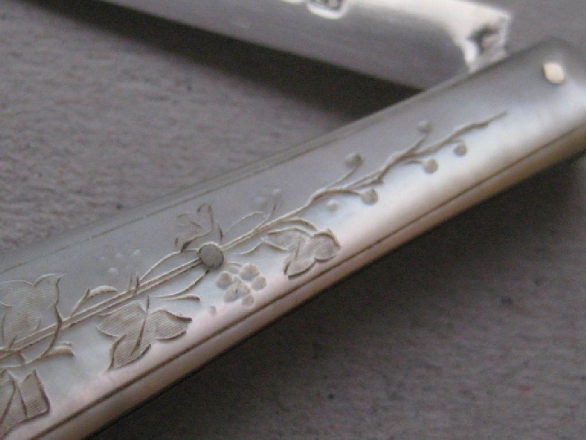 Victorian Mother of Pearl Hafted Silver Bladed Folding Fruit Knife - Image 4 of 9