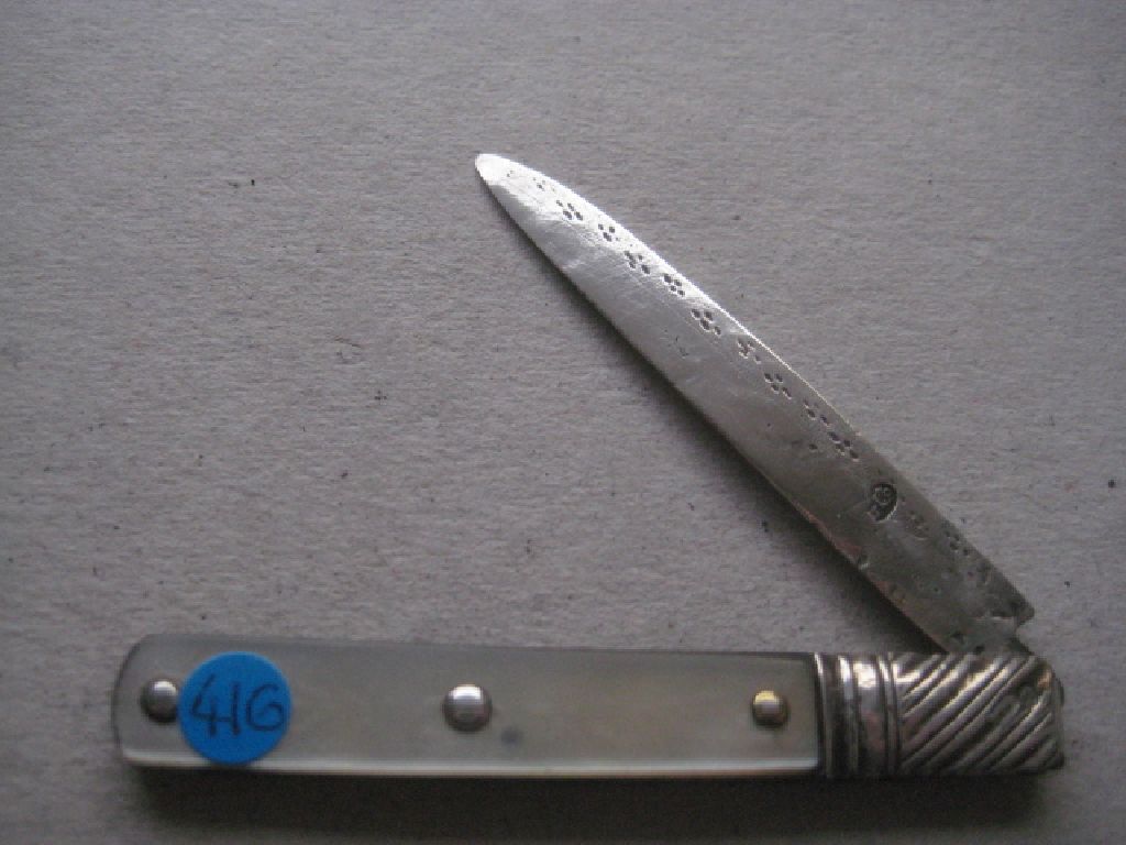 George III Mother of Pearl Hafted Silver Bladed Folding Fruit Knife