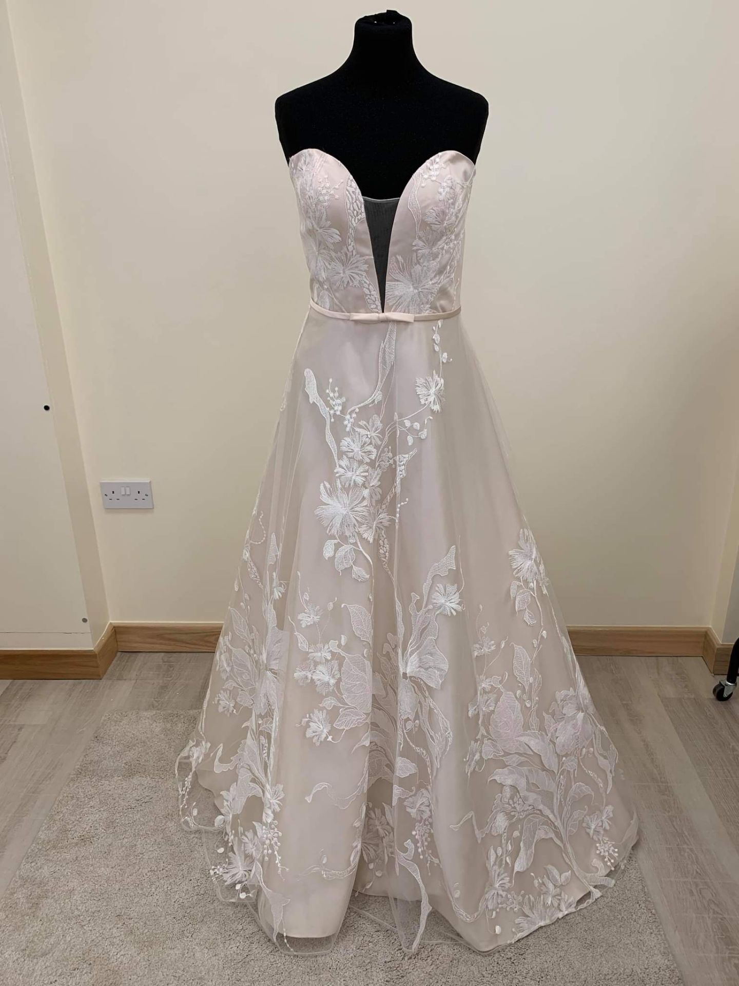 Bulk Lot of Wedding Dresses/Skirts/Bodices All Mixed Sizes and Designs RRP Circa £25k - Image 2 of 3