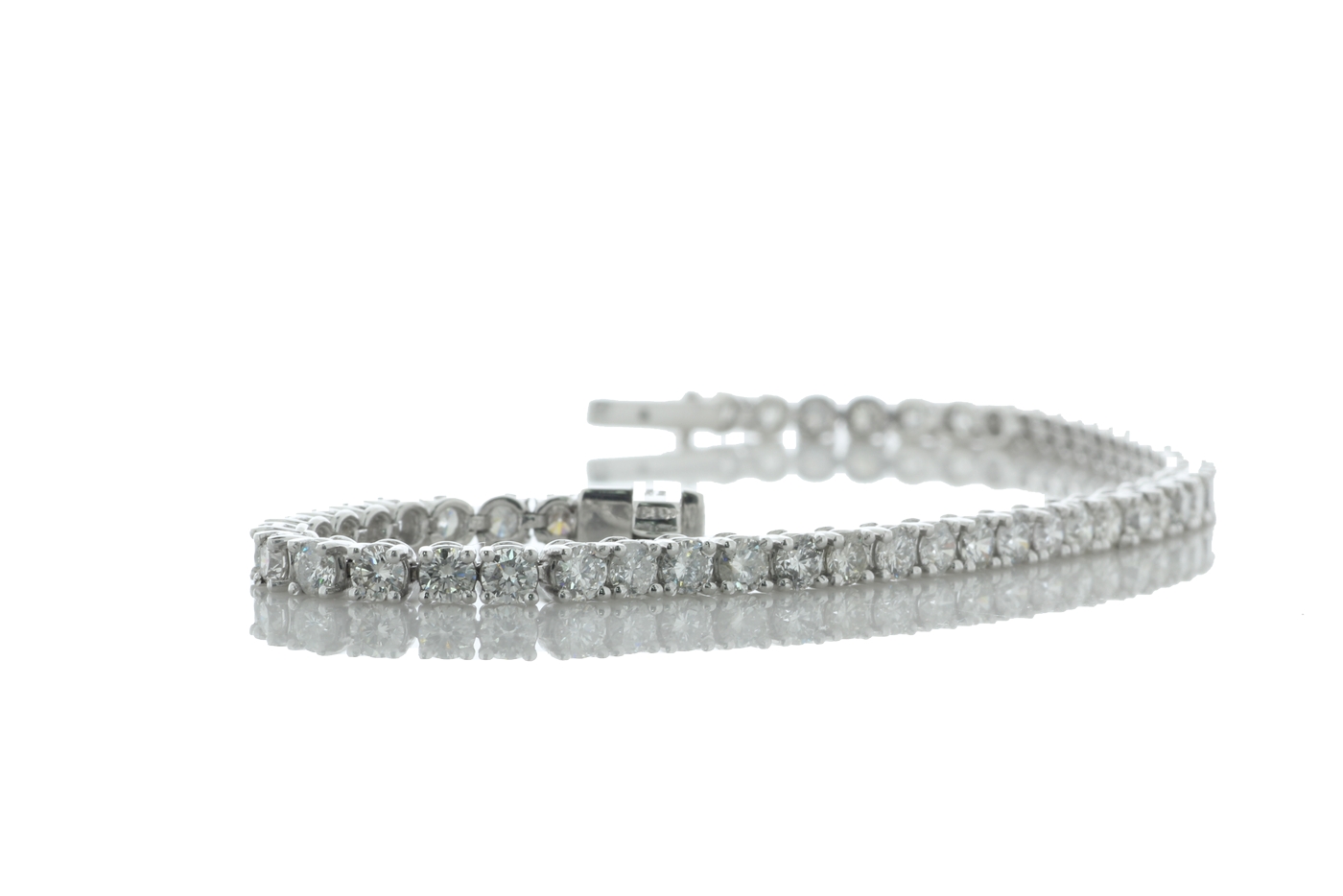 18ct White Gold Tennis Diamond Bracelet 10.18 Carats - Image 4 of 5