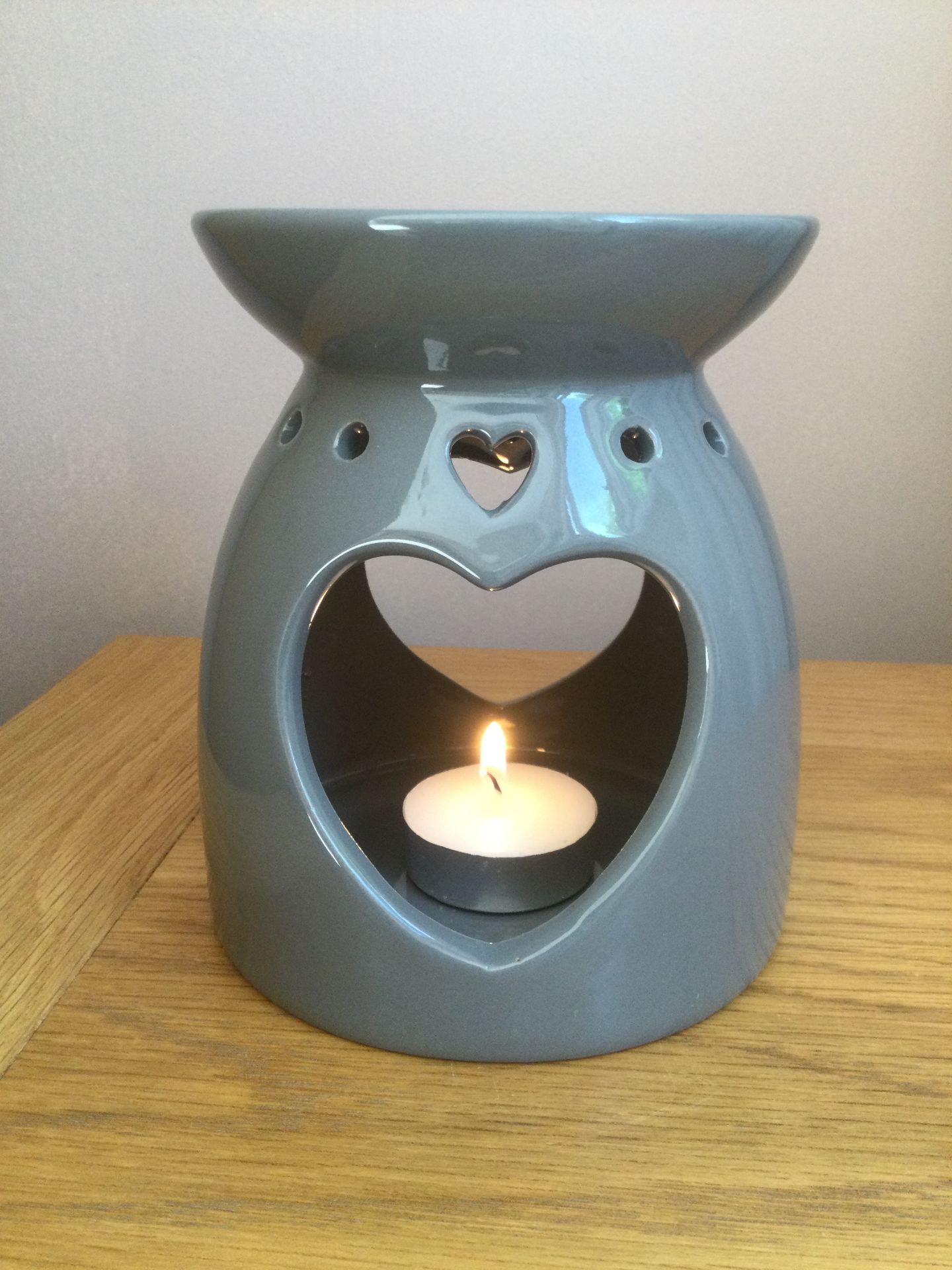 Piquaboo Large “Grey Heart” Ceramic Oil Burner Height 13cm, New With Gift Box