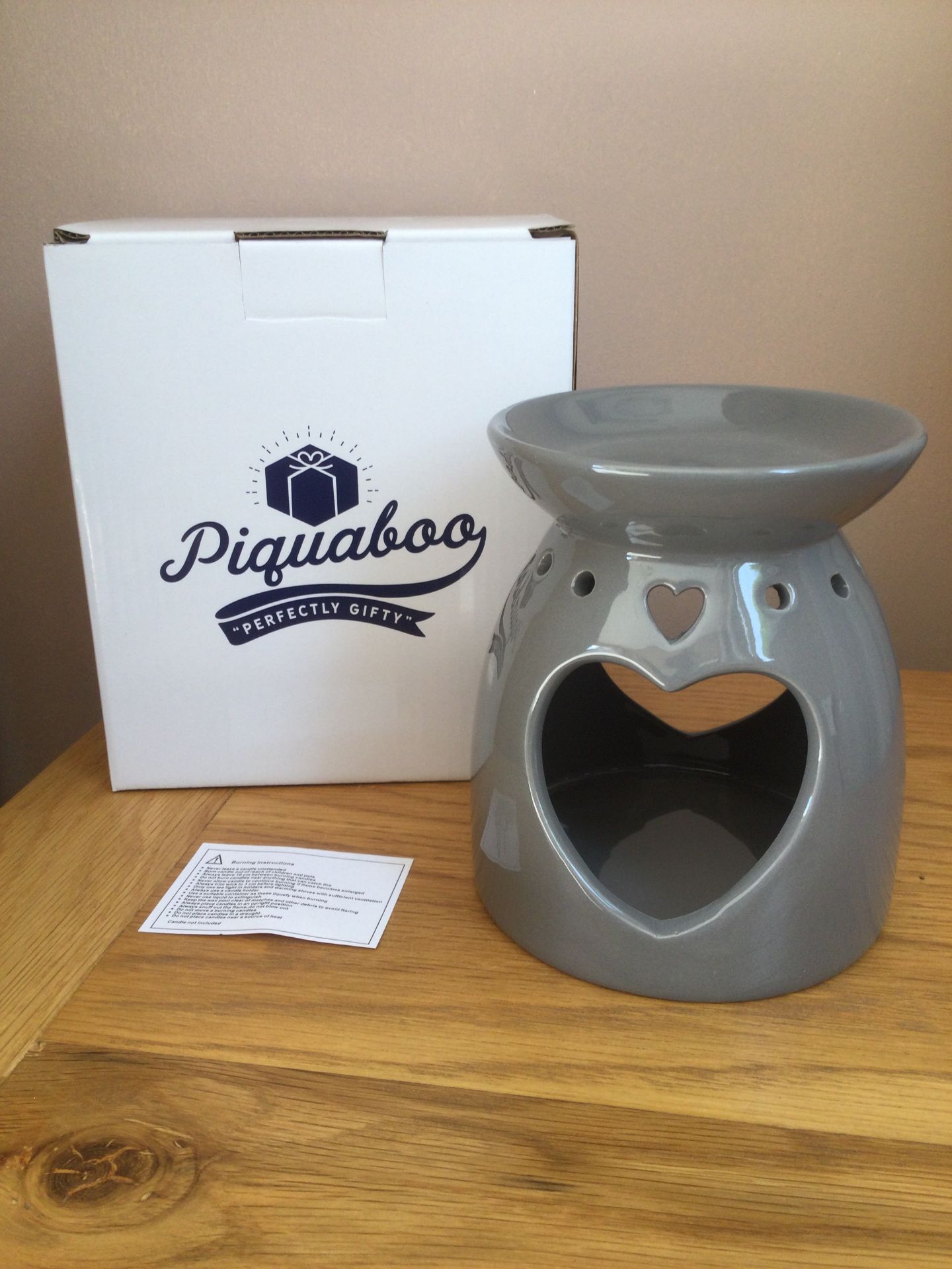Piquaboo Large “Grey Heart” Ceramic Oil Burner Height 13cm, New With Gift Box - Image 2 of 3