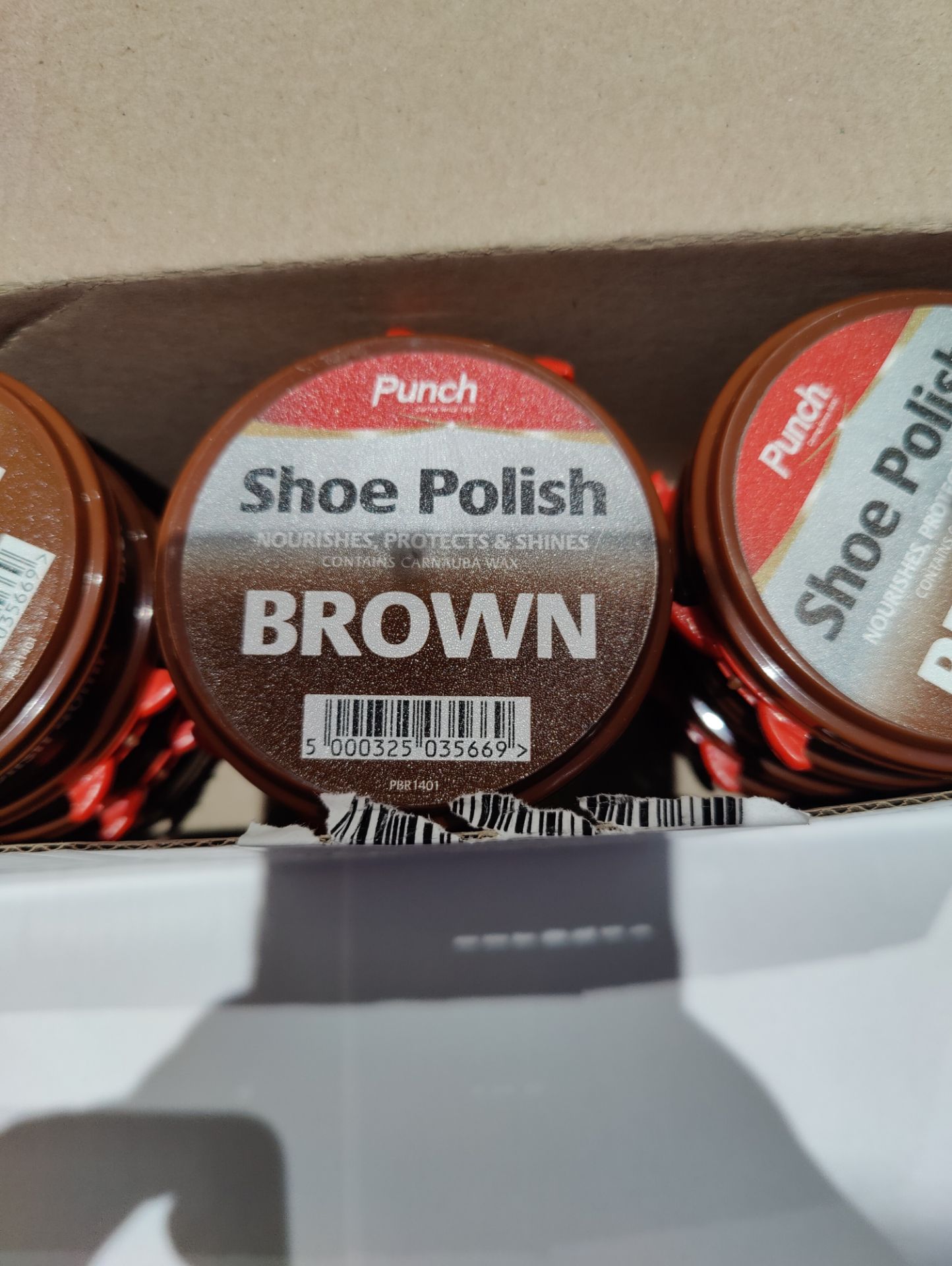 Clearance Joblot Box of 24 Punch Shoe Polish Black, Brown and 6 Scuff - Bild 4 aus 5