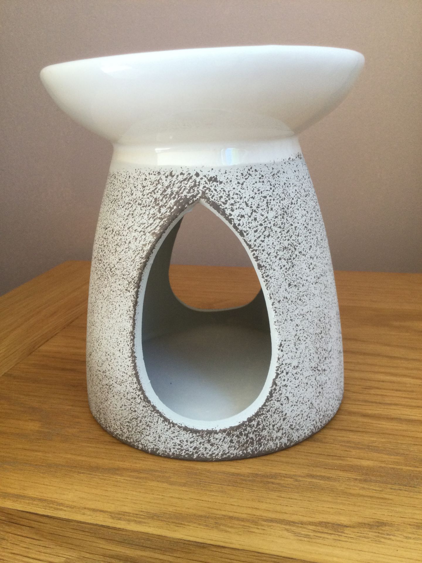Piquaboo Large “Rustic White” Ceramic Oil Burner Height 13cm, New With Gift Box - Image 3 of 3