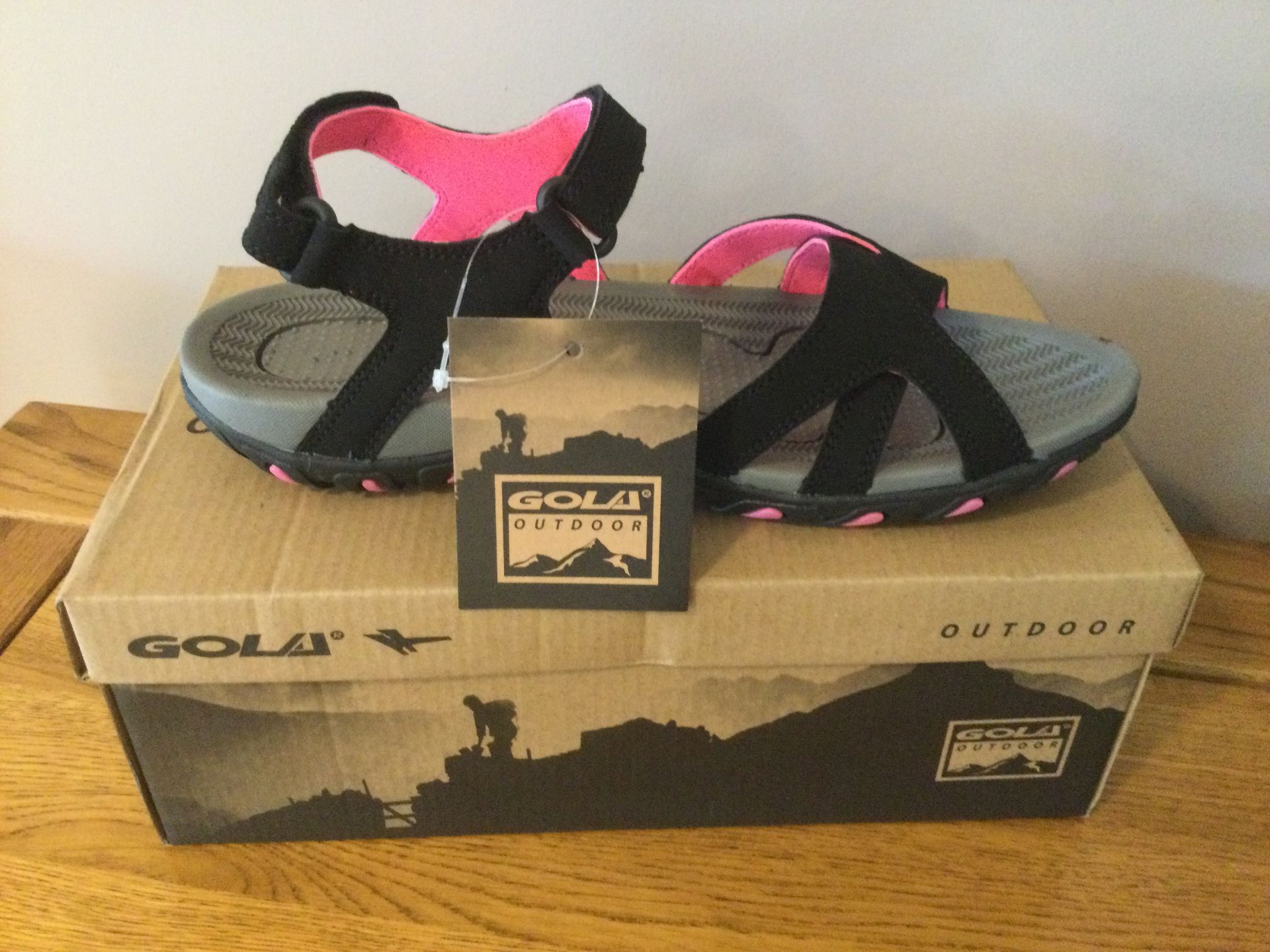 Gola Women's “Cedar” Hiking Sandals, Black/Hot Pink, Size 7 - Brand New - Image 2 of 4