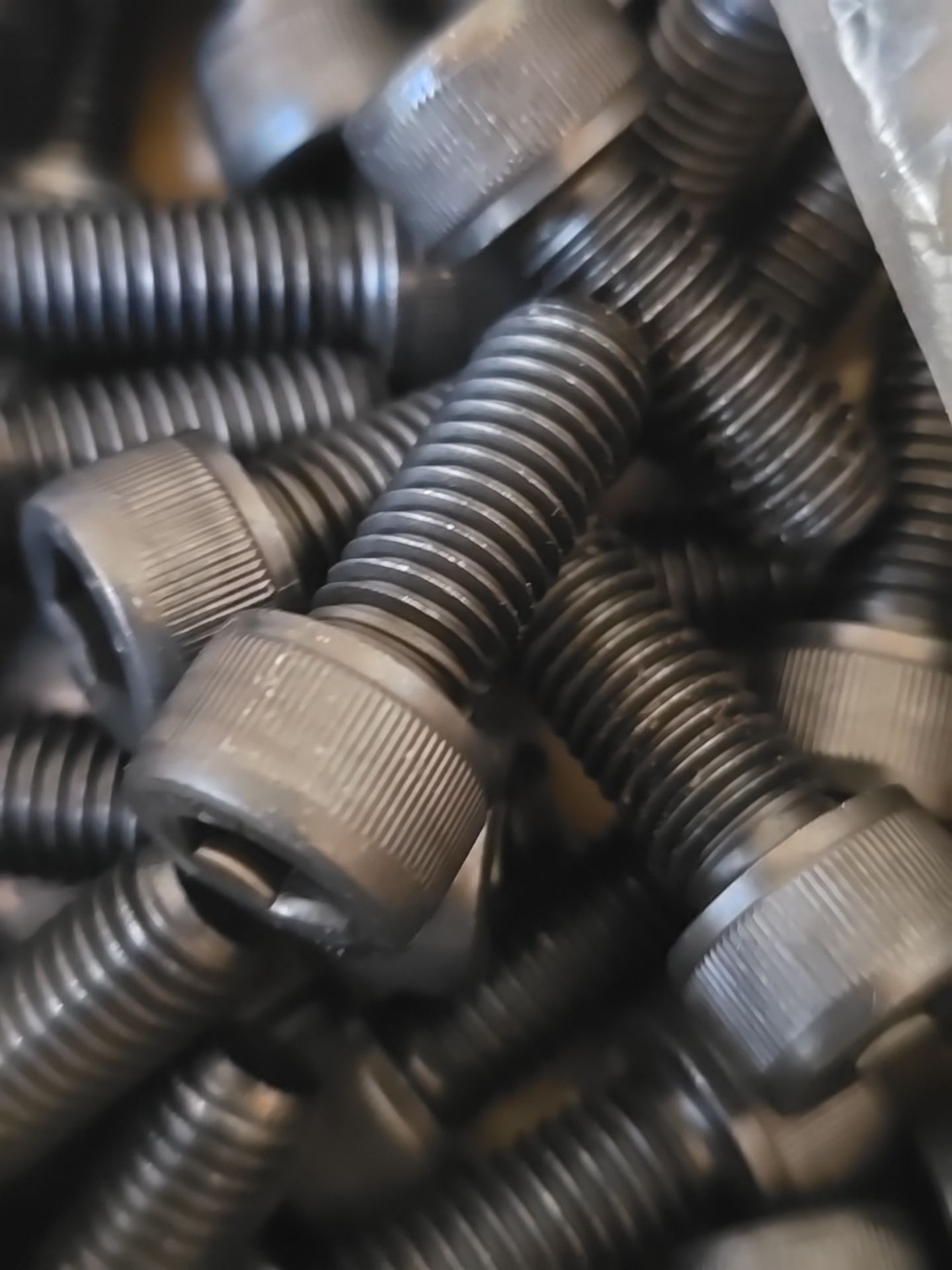 M10 x 1.5mm 25mm Socket Cap Screws - Image 5 of 6