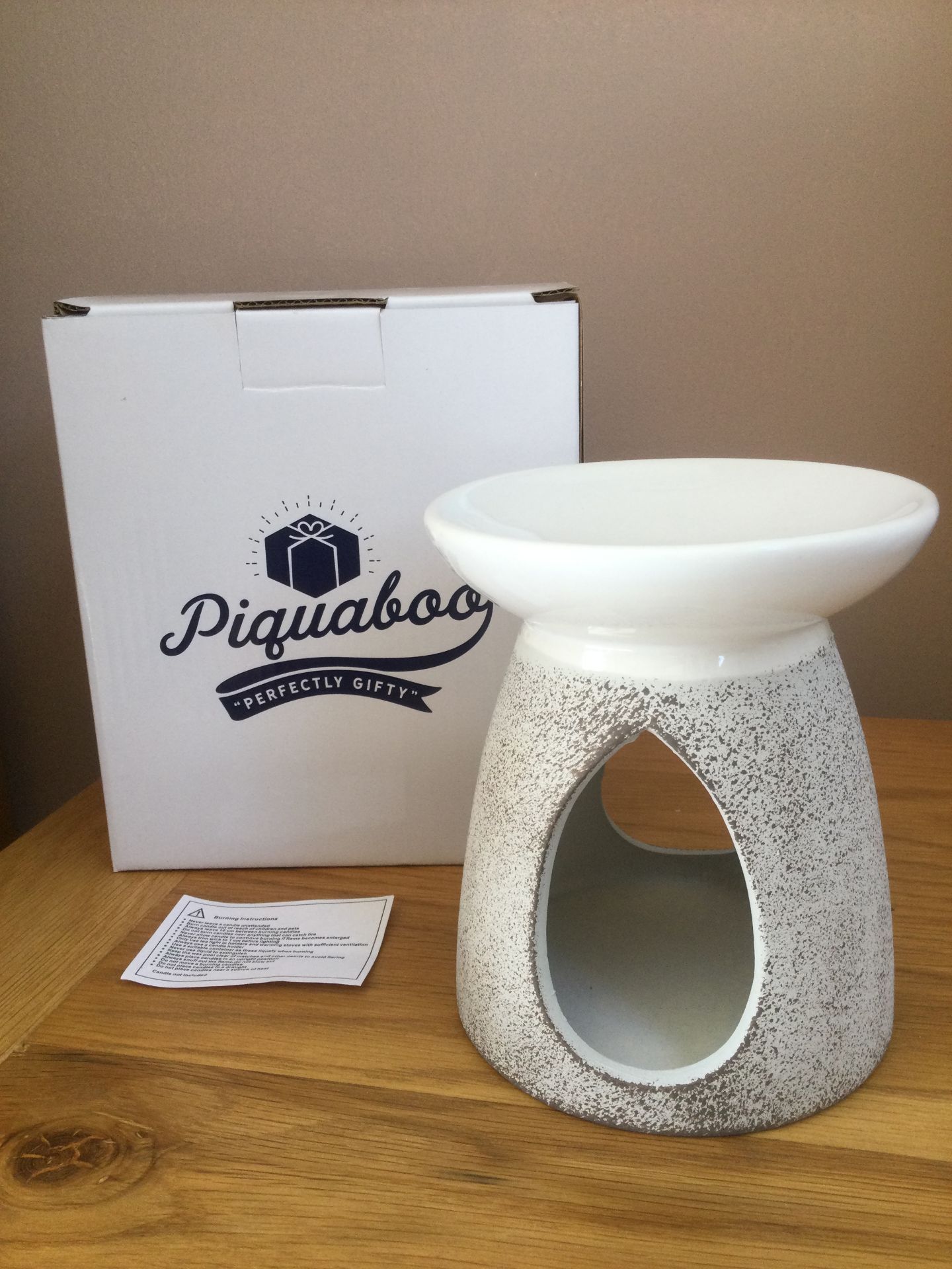 Piquaboo Large “Rustic White” Ceramic Oil Burner Height 13cm, New With Gift Box - Image 2 of 3