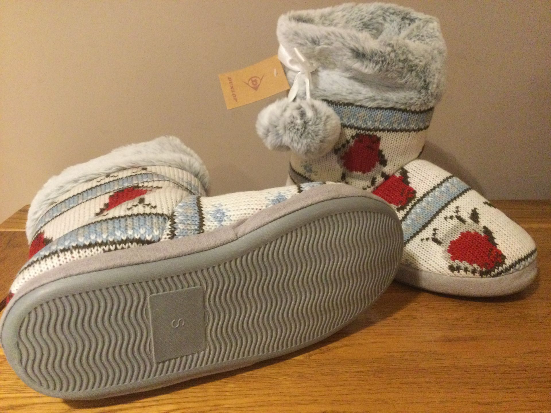 Dunlop “Robin” Cosy Fur Lined Slipper Boots With Pom Pom, Size S (3/4) - New - Image 3 of 5