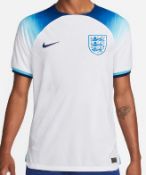 England 2022 - 2023 Football Shirt - M