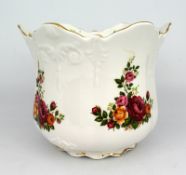 Brosnic Bone China Country Roses Cache Pot