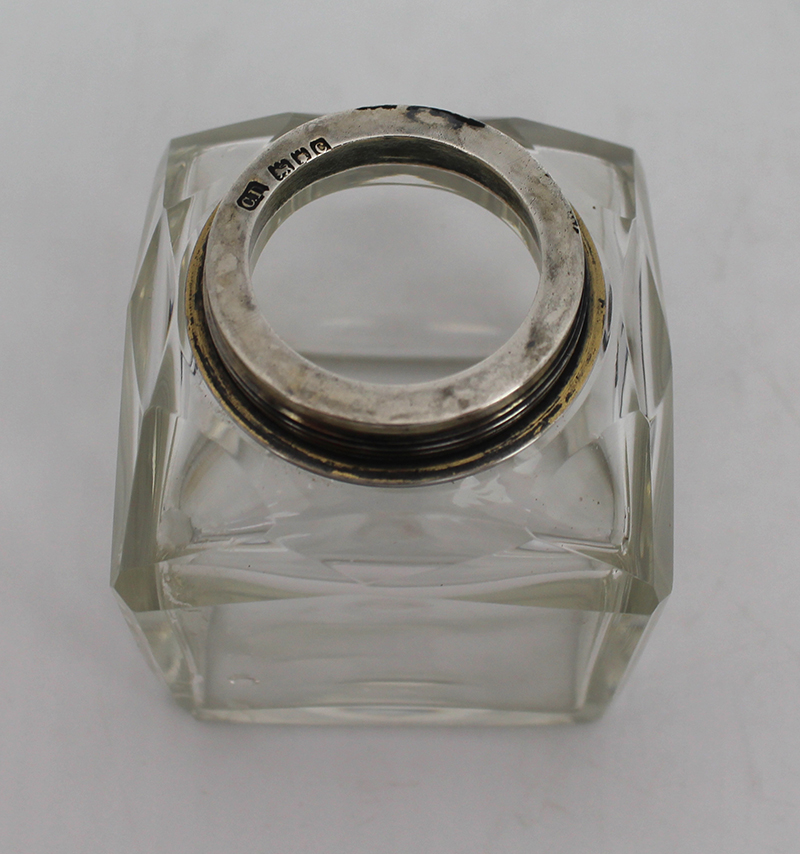 Silver Topped Crystal Bottle London 1898 - Image 5 of 6