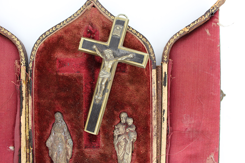 Antique Leather Cased Travel Crucifix Set - Image 10 of 11