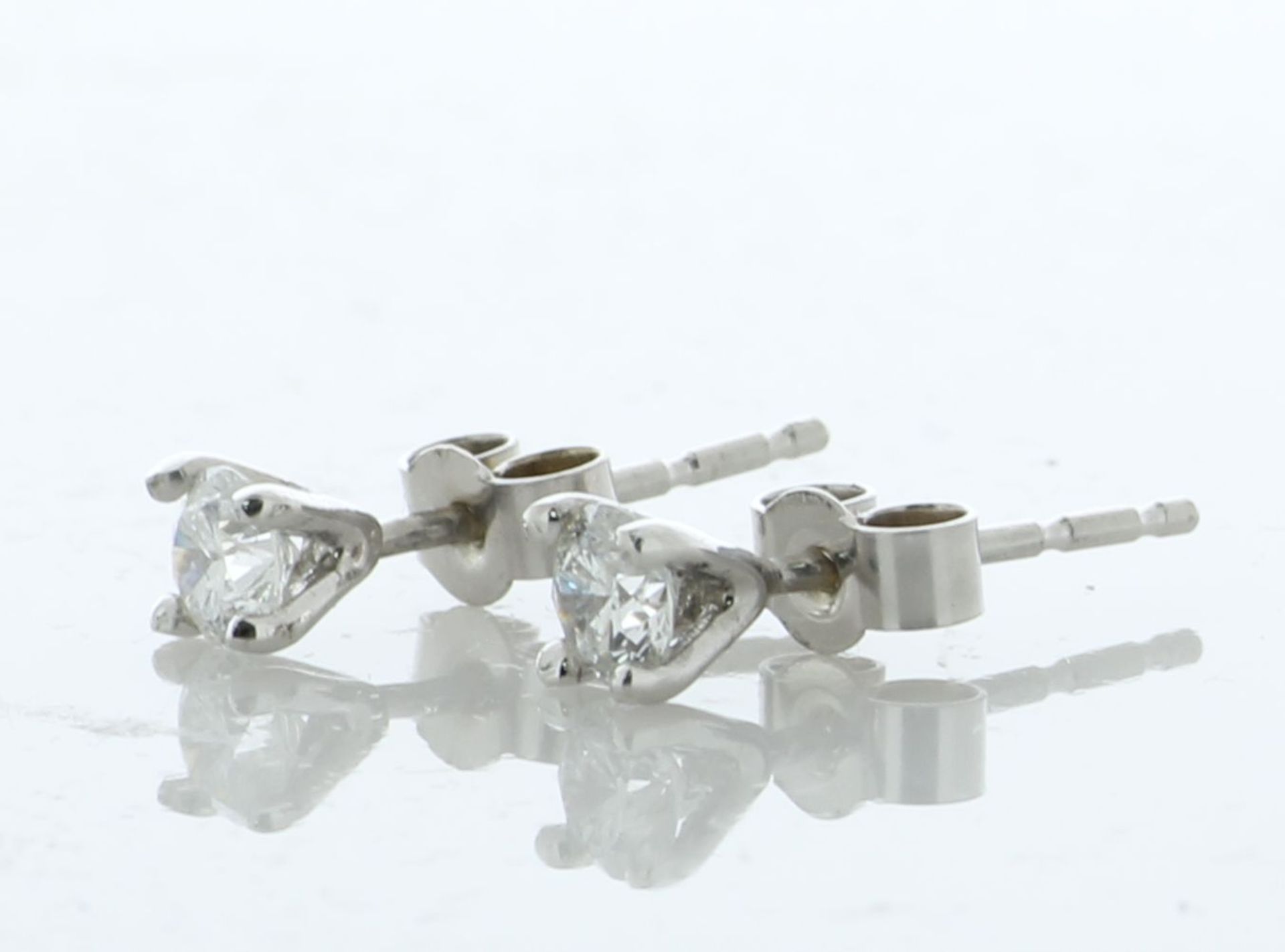 9ct White Gold Single Stone Diamond Earring 0.33 Carats - Image 2 of 3