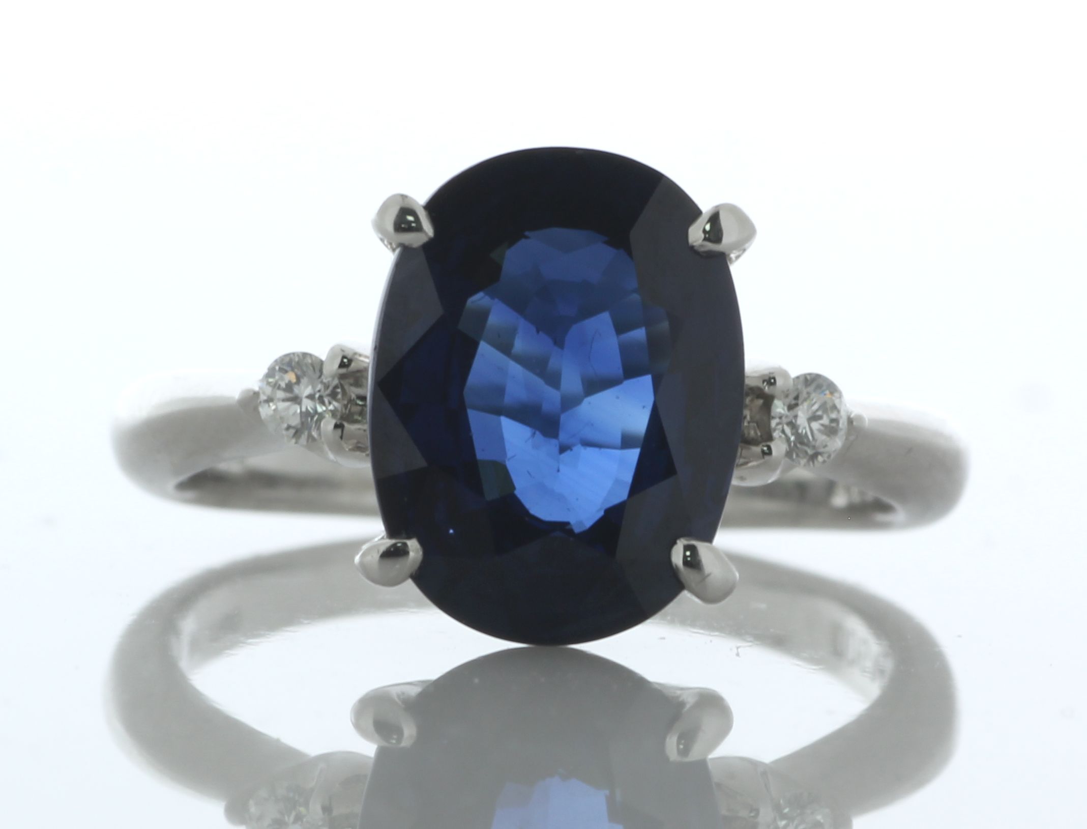 Platinum Oval Cut Sapphire and Diamond Ring (S3.63) 0.08 Carats - Image 2 of 6