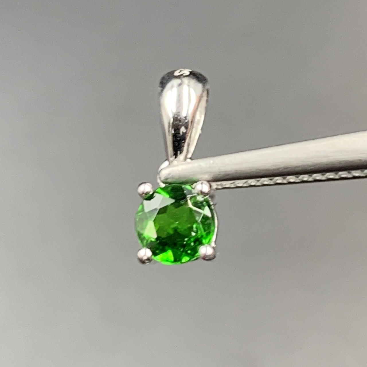 Awesome Natural Rare Chrome Diopside With Silver Pendant - Image 3 of 4