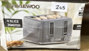 Daewoo 4 Slice Toaster. RRP £40 - Grade U